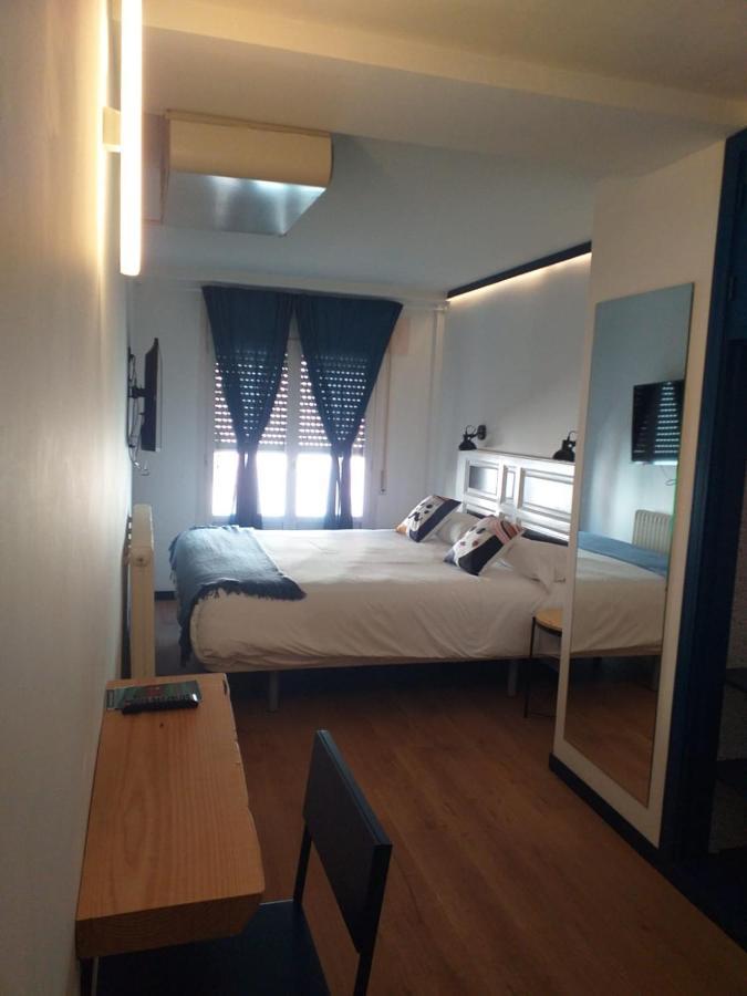Hotel Alda Jolio Jaca Kültér fotó