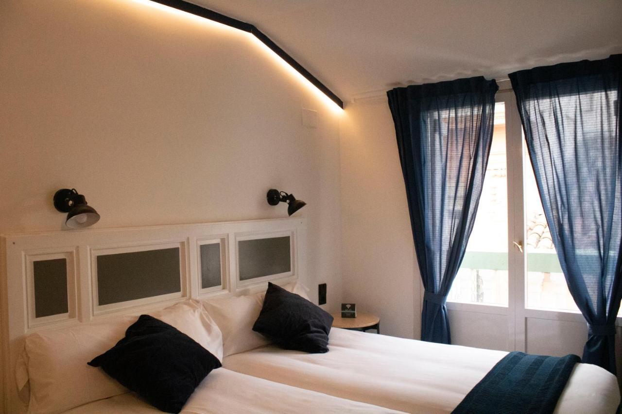 Hotel Alda Jolio Jaca Kültér fotó