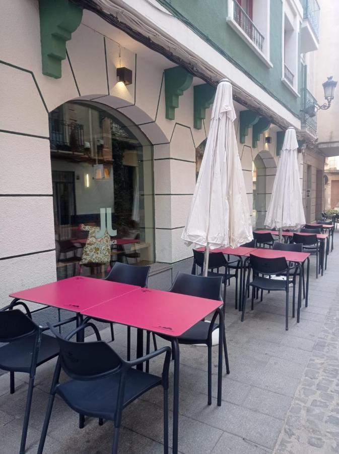 Hotel Alda Jolio Jaca Kültér fotó
