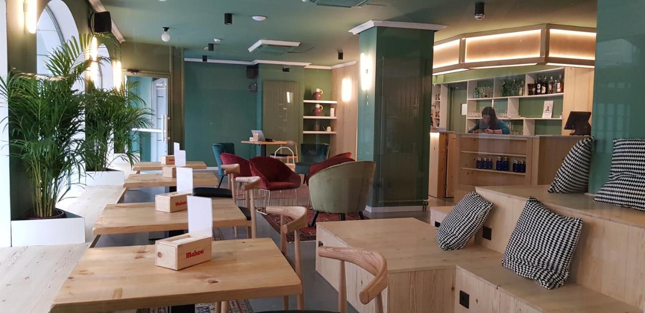 Hotel Alda Jolio Jaca Kültér fotó